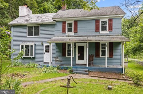 119 Old Canal Ln, Upper Black Eddy, PA 18972-9598