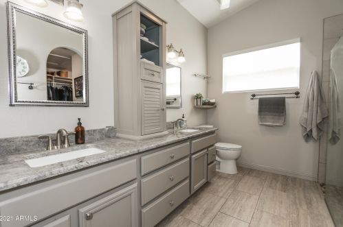 10217 Hercules Dr, Chandler AZ  85248-7616 exterior