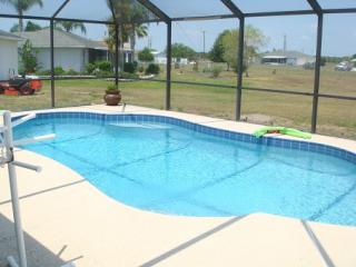 8501 10th Ln, Okeechobee, FL 34974-3362