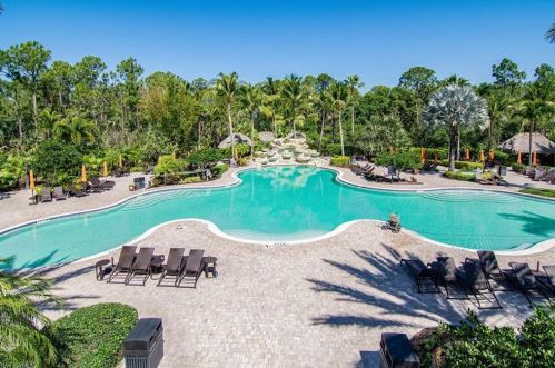 9017 Alturas St, Naples FL  34113-3350 exterior