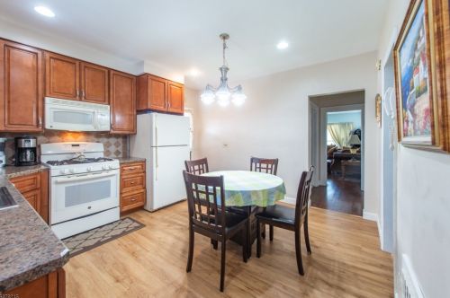 13 Coney Rd, Little Falls NJ  07424-1011 exterior