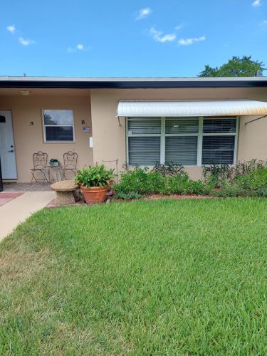 957 Circle Dr, Delray Beach FL  33445-3007 exterior