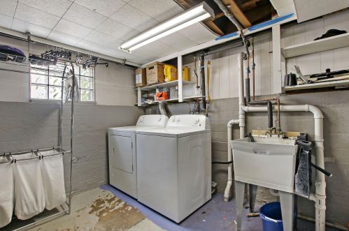 3912 8 Ave, Kenosha WI 53158-5409 exterior