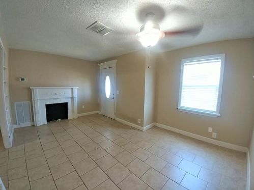 5609 Graham St, Fort Worth TX  76114-1128 exterior