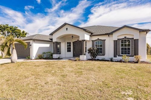 1823 6th Ave, Cape Coral FL  33909-9216 exterior