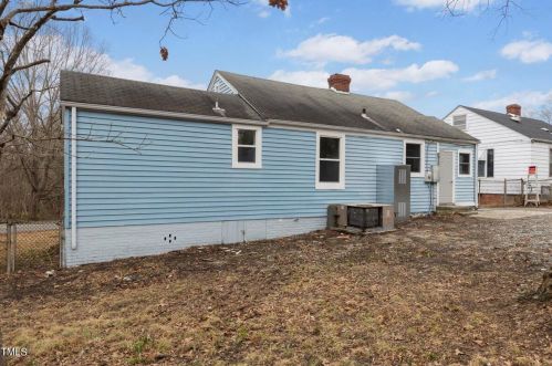 921 Graham St, Burlington NC  27217-6062 exterior