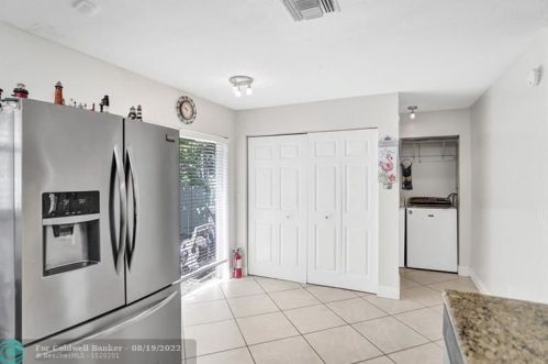 11936 12 St, Hollywood FL 33026-4359 exterior