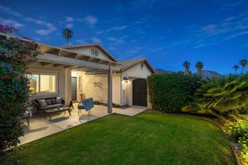 51915 Avenida Alvarado, La Quinta CA  92253-3190 exterior