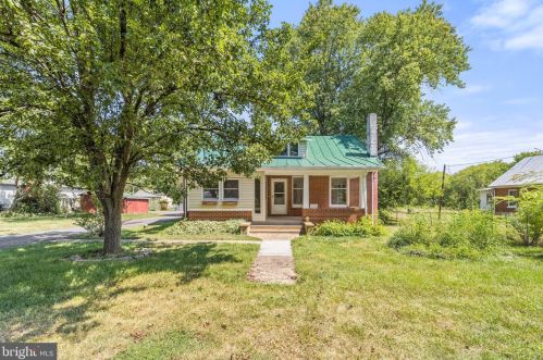 12904 Free St, Nokesville VA  20181-2221 exterior