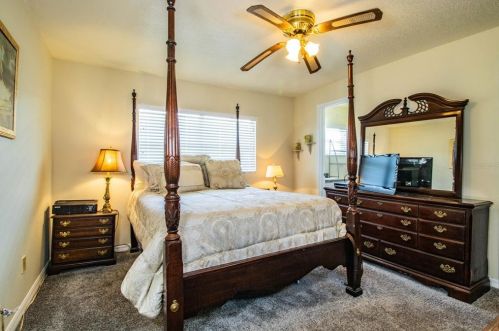 555 Cameo Dr, Lakeland FL  33803-2330 exterior