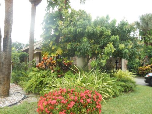8090 Allspice Dr, Boynton Beach, FL 33472-2908