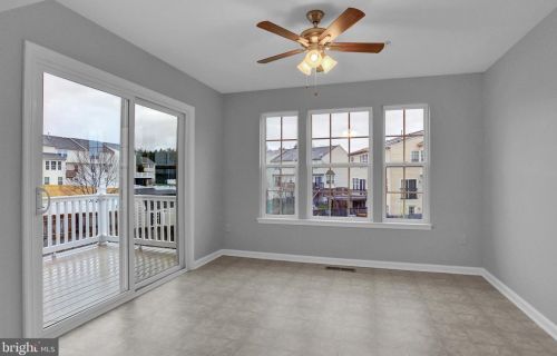 726 Blossom Dr, Hanover PA  17331-2078 exterior