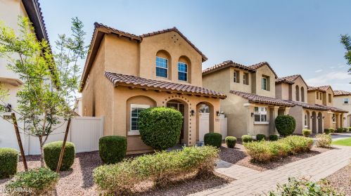 1064 Annie Ln, Gilbert, AZ 85296-1444
