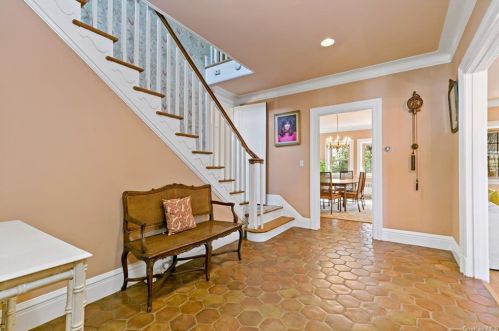 6 Ridgecrest, Scarsdale, NY 10583-2012