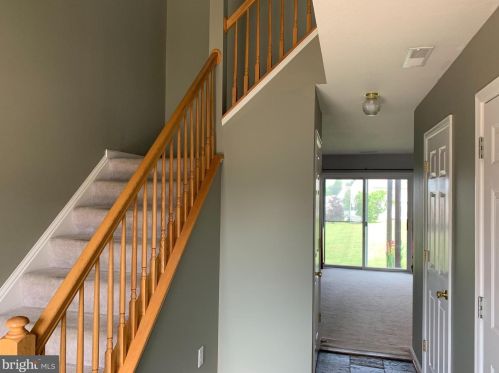 16897 Roosevelt Ln, Shrewsbury, PA 17361-1630