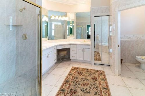 446 Bayside Ave, Naples FL 34108-2314 exterior