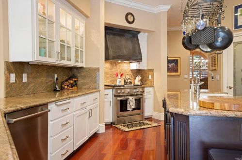 6070 Vine St, Vacaville CA  95688-8724 exterior