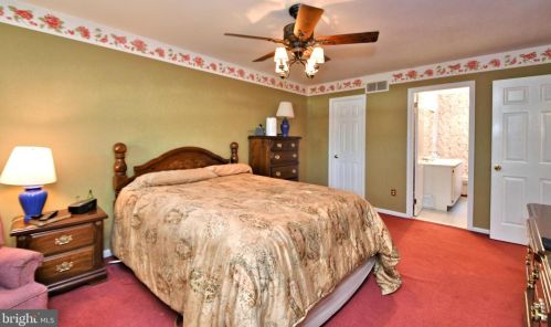 122 Claremont Dr, Lansdale PA 19446-6361 exterior