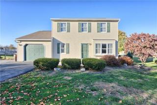 235 Winchester Ln, Mertztown, PA 19539-9350
