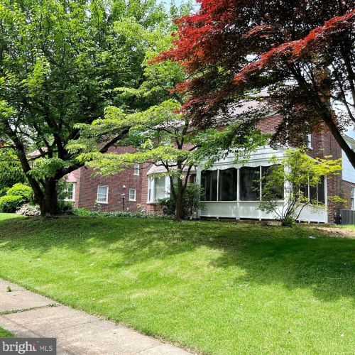 7524 Brookfield Rd, Melrose Park, PA 19027-3317