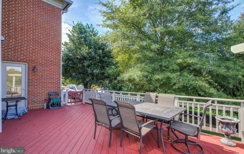 20405 Crimson Pl, Leesburg VA 20175-6362 exterior