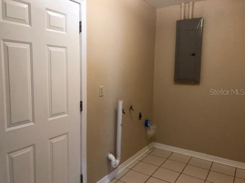1314 Waterview Blvd, Lakeland, FL 33801-6752