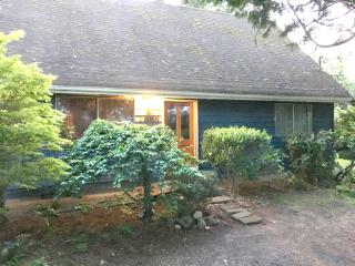 7885 151st Ave, Redmond WA  98052-4206 exterior
