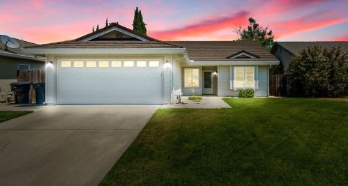 1539 Bailey Dr, Ripon CA  95366-3153 exterior