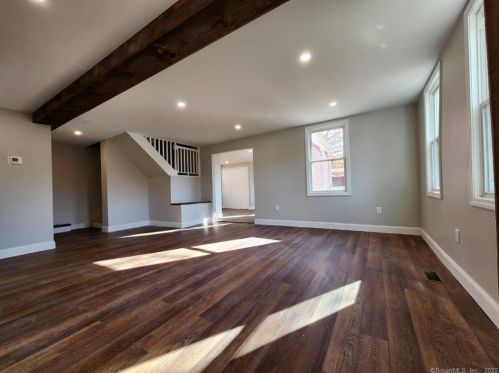 222 Thorpe Ave, Meriden CT  06450-9206 exterior