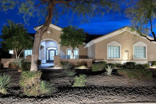 8045 Belmont Ave, Glendale, AZ 85303-1656
