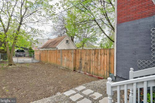 1907 Boas St, Harrisburg PA  17103-1605 exterior