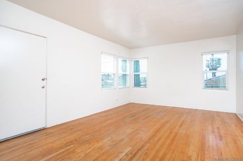 5966 Linnet St, San Diego CA 92114-4122 exterior