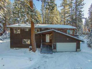 14648 Donnington Ln, Truckee, CA 96161-1121