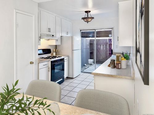 9723 Winter Gardens Blvd, Lakeside, CA 92040-3851