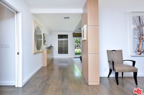 5037 Gaviota Ave, Van Nuys CA  91436-1427 exterior