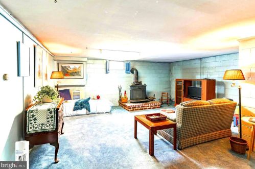 623 Crescent Ave, Lansdale PA 19446-3203 exterior