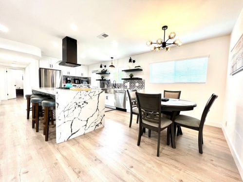 12252 Anzio St, Garden Grove CA  92840-4605 exterior