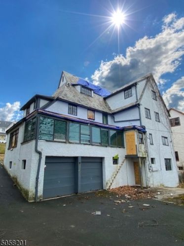 155 Highland Ave, Montclair, NJ 07042-1913