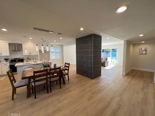 15744 Hartland St, Van Nuys CA  91406-5014 exterior