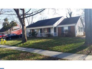 11 Eastbrook Ln, Willingboro, NJ 08046-2221