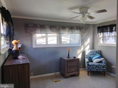 4 Oak Dr, Erial NJ  08081-1808 exterior