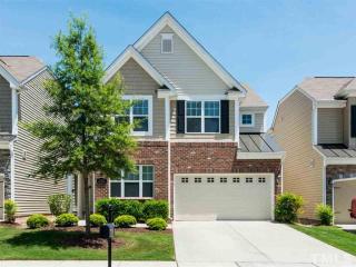 725 Garden Square Ln, Cary, NC 27560-5318