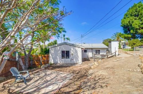 4117 Blackton Dr, La Mesa CA 91941-7512 exterior