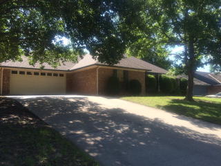 1421 Lakehurst Dr, Ada OK  74820-8502 exterior