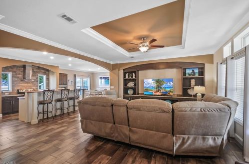 4796 Tahiti Dr, Bonita Springs, FL 34134-7174