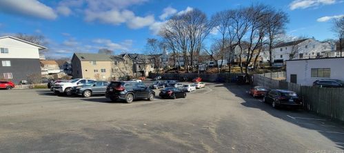 4 Union Ave, Norwalk CT  06851-3739 exterior