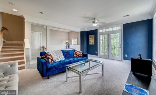 2202 Margraf Cir, Woodbridge VA  22191-4071 exterior