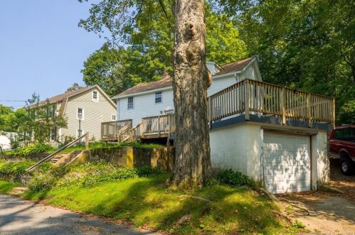 35 Market St, Putnam CT  06260-1719 exterior