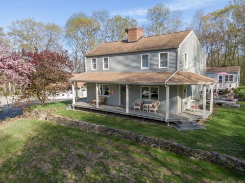98 Phillips Rd, Norwich, CT 06351-2817