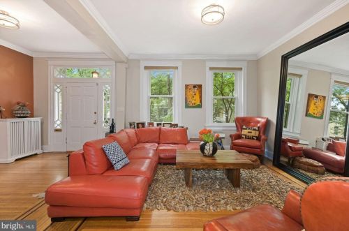 2231 Hall Pl, Washington DC  20007-1837 exterior